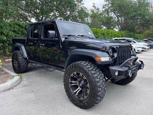 Black Clearcoat 2020 Jeep Gladiator Sport S