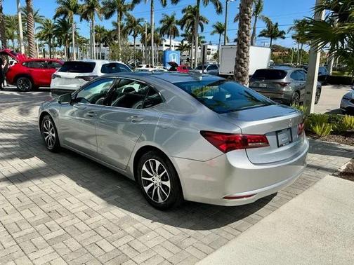 2017 Acura TLX w/Technology Package