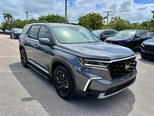 2025 Honda Pilot Touring 8-Passenger