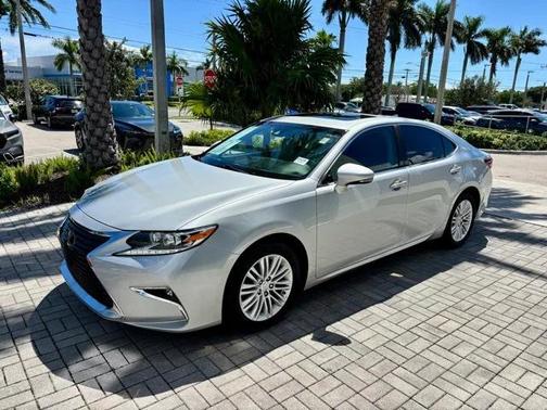2017 Lexus ES 350 Base