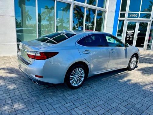 2017 Lexus ES 350 Base