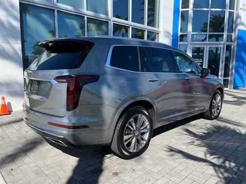 2023 Cadillac XT6 Premium Luxury FWD
