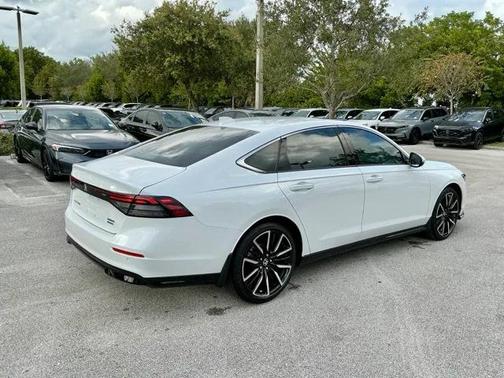 2025 Honda Accord Hybrid Touring