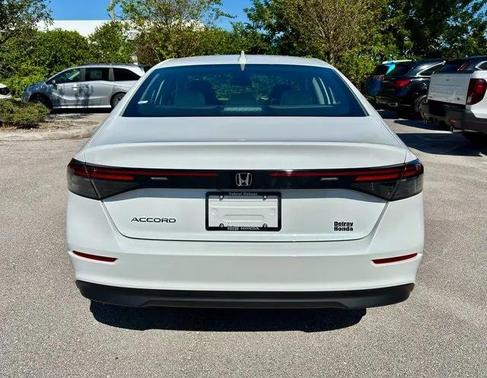 2025 Honda Accord LX 1.5T