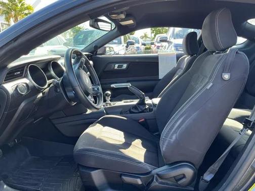 2020 Ford Mustang EcoBoost