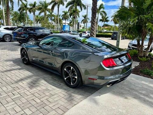 2020 Ford Mustang EcoBoost