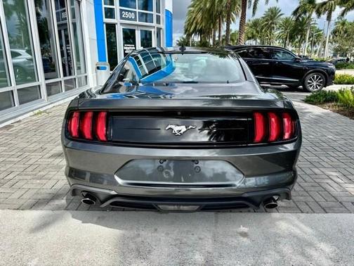 2020 Ford Mustang EcoBoost
