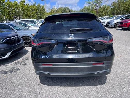 Crystal Black Pearl 2023 Honda HR-V LX
