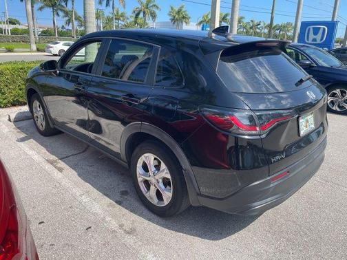 Crystal Black Pearl 2023 Honda HR-V LX