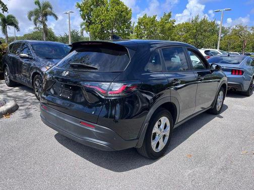 Crystal Black Pearl 2023 Honda HR-V LX