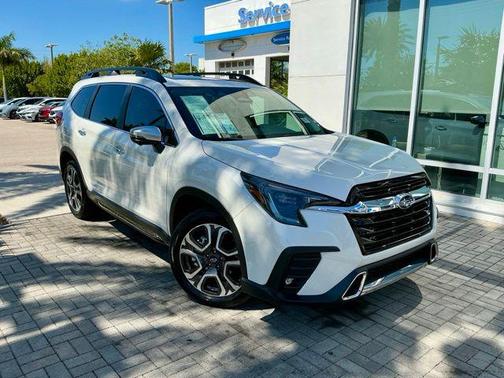 Crystal White Pearl 2023 Subaru Ascent Touring 7-Passenger