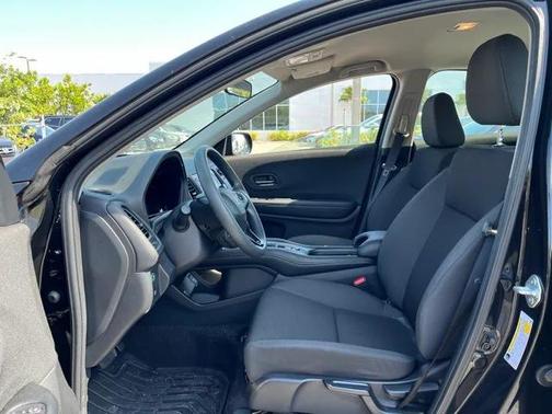 2022 Honda HR-V LX
