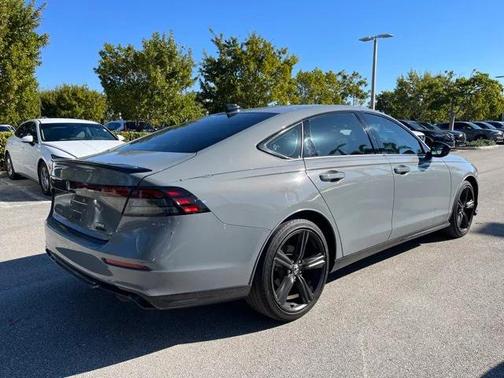 2023 Honda Accord Hybrid Sport-L