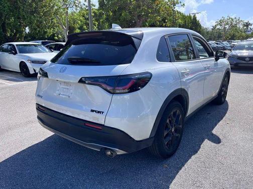 Platinum White Pearl 2024 Honda HR-V Sport