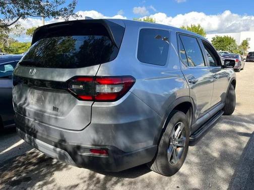 2023 Honda Pilot 2WD EX-L 8 Passenger