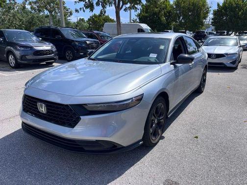 Solar Silver 2025 Honda Accord SE