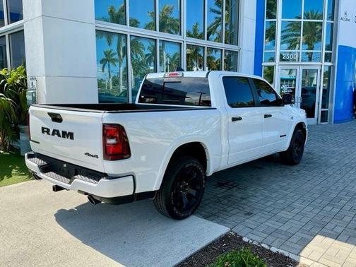 Bright White Clearcoat 2026 RAM 1500 Big Horn/Lone Star