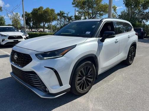 2024 Toyota Highlander XSE