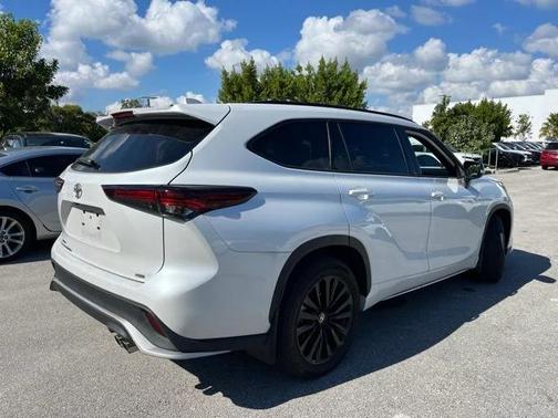 2024 Toyota Highlander XSE