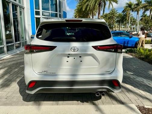 2024 Toyota Highlander XSE
