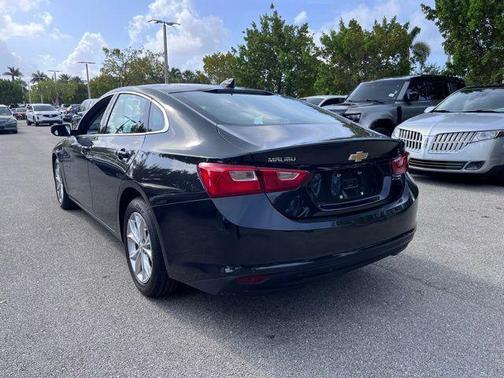 Dark Ash Metallic 2023 Chevrolet Malibu FWD 1LT