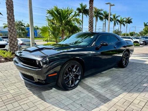 2021 Dodge Challenger SXT