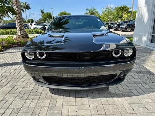 2021 Dodge Challenger SXT