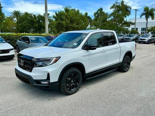 Platinum White Pearl 2026 Honda Ridgeline Black