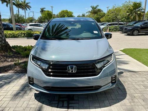 Sonic Gray Pearl 2024 Honda Odyssey Sport