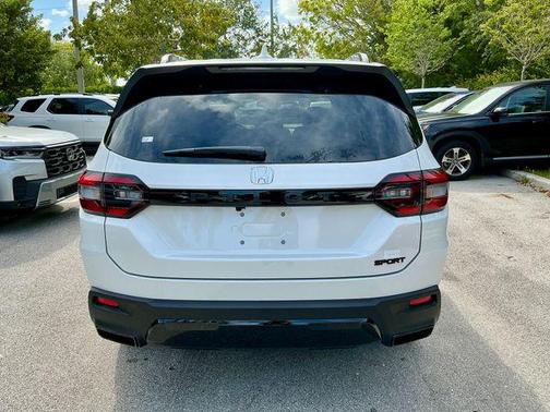 Platinum White Pearl 2026 Honda Pilot Sport