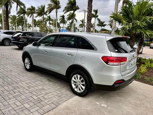2018 Kia Sorento L