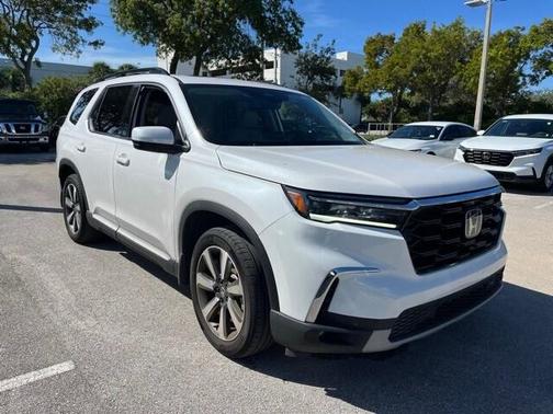 2024 Honda Pilot Touring 8-Passenger