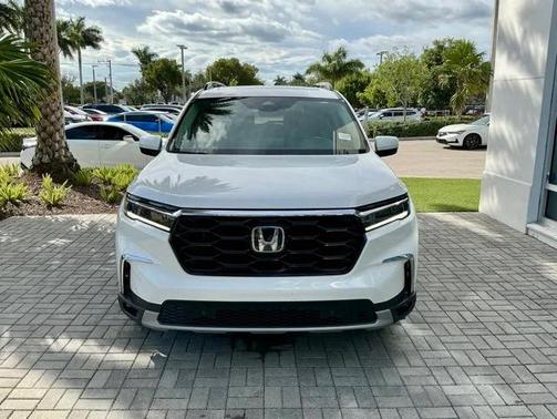 2024 Honda Pilot Touring 8-Passenger