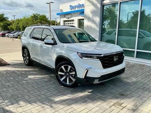 2024 Honda Pilot Touring 8-Passenger