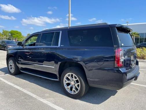 2017 GMC Yukon XL SLT