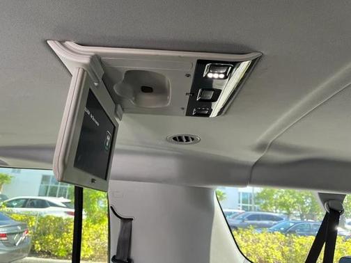 2017 GMC Yukon XL SLT