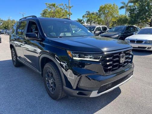 2023 Honda Pilot AWD TrailSport