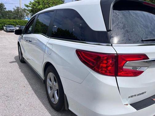 Platinum White Pearl 2020 Honda Odyssey EX-L