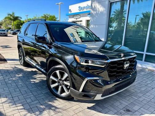 2023 Honda Pilot AWD Elite