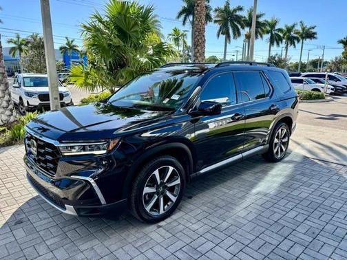 2023 Honda Pilot AWD Elite