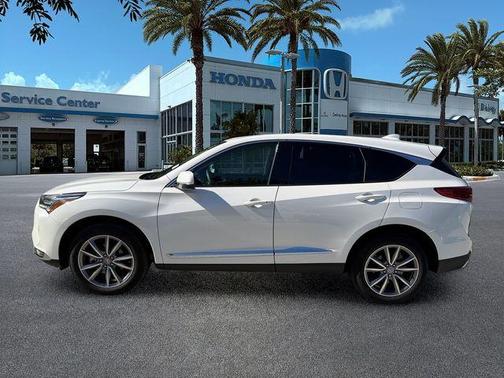 Platinum White Pearl 2023 Acura RDX Technology Package