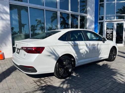 2023 Volkswagen Jetta 1.5T SE