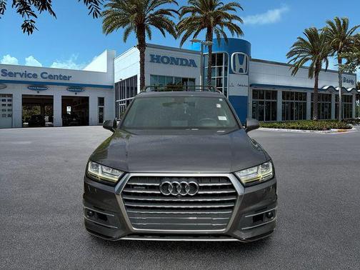 Gray 2018 Audi Q7 3.0T Prestige