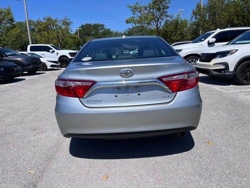 Celestial Silver Metallic 2016 Toyota Camry XLE