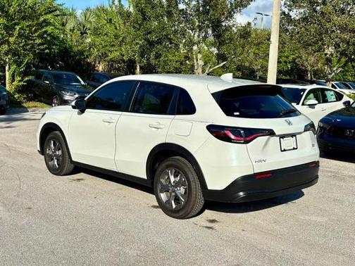 2026 Honda HR-V LX