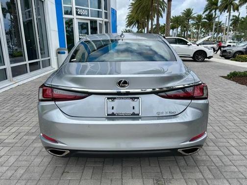 2022 Lexus ES 350 Base