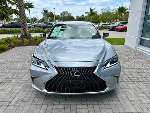 2022 Lexus ES 350 Base