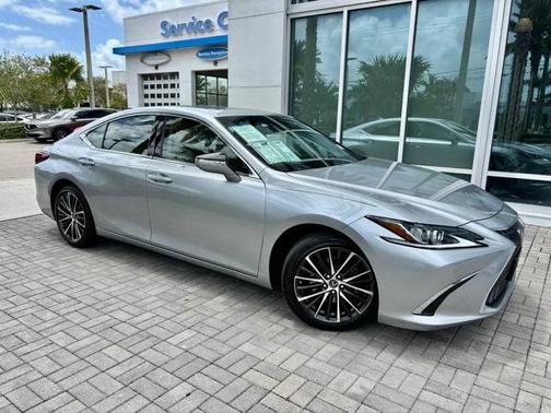 2022 Lexus ES 350 Base
