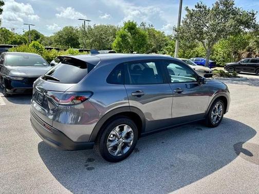 2026 Honda HR-V LX
