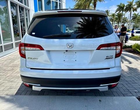 2021 Honda Pilot AWD Elite